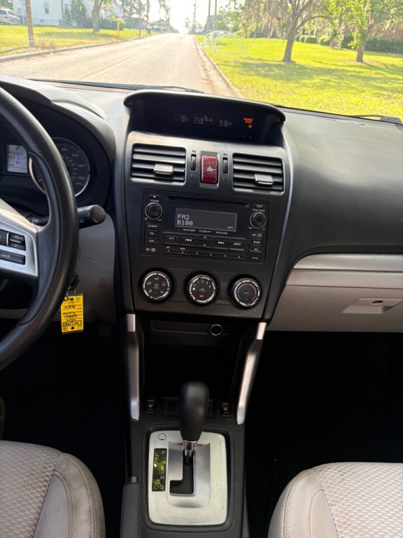 2014 Subaru Forester Image 15
