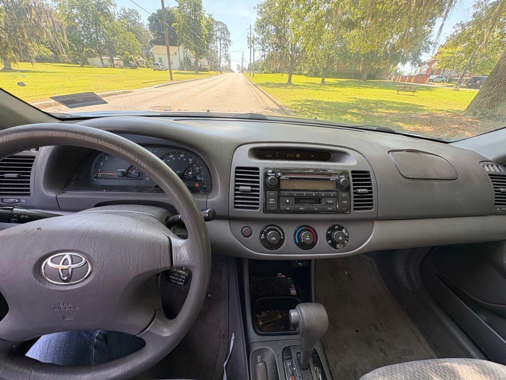 2002 Toyota Camry Image 8