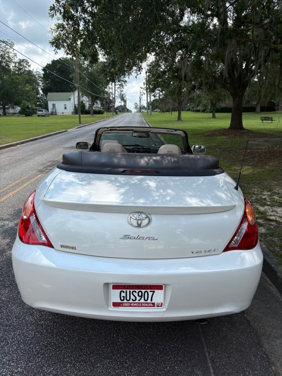 2006 Toyota Camry Image 2