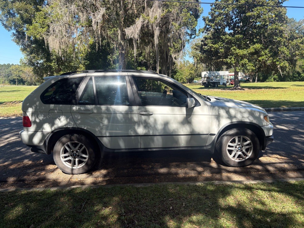 2005 BMW X5 Image 3