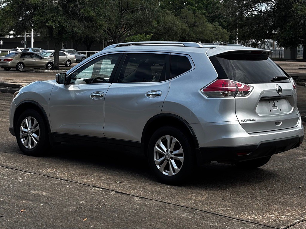 2015 Nissan Rogue Image 4
