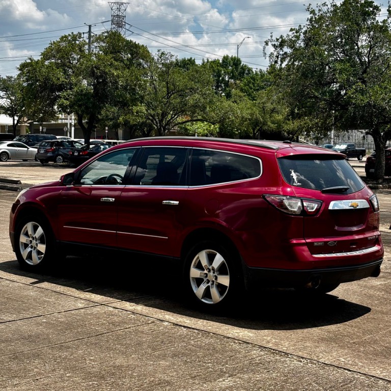 2014 Chevrolet Traverse Image 1
