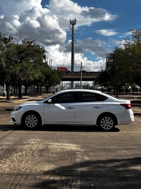 2017 Nissan Sentra Image 9