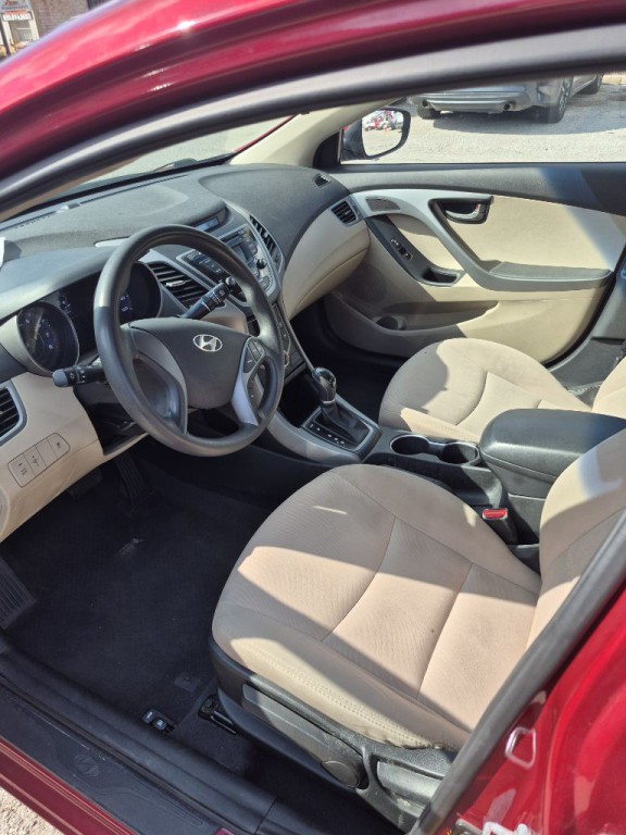 2016 Hyundai Elantra Image 5