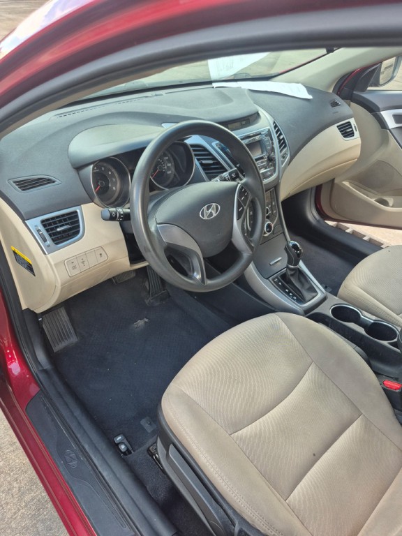 2016 Hyundai Elantra Image 15