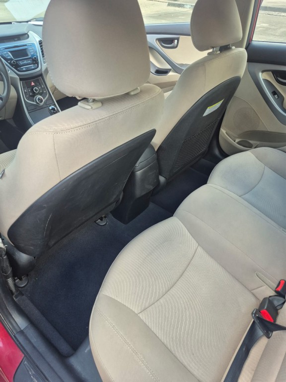 2016 Hyundai Elantra Image 19