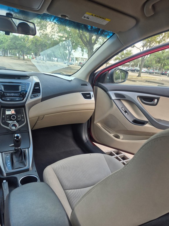 2016 Hyundai Elantra Image 20