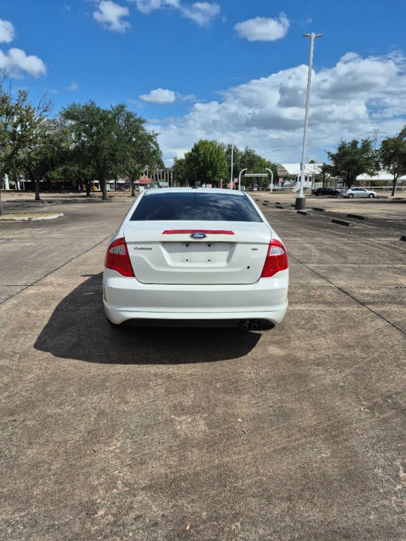 2012 Ford Fusion Image 3