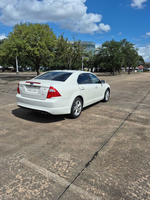 2012 Ford Fusion Image 4