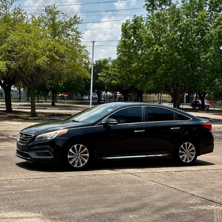 2015 Hyundai Sonata Image 1
