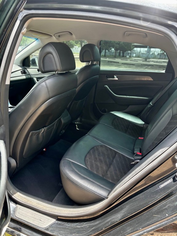 2015 Hyundai Sonata Image 4