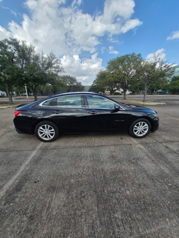 2016 Chevrolet Malibu Image 12