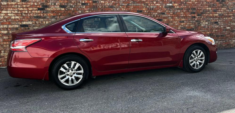 2015 Nissan Altima Image 3