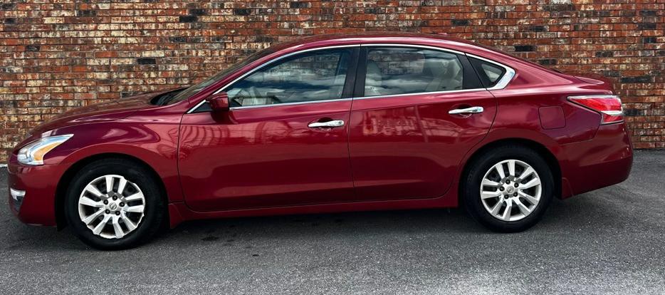 2015 Nissan Altima Image 11