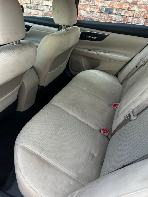 2015 Nissan Altima Image 12