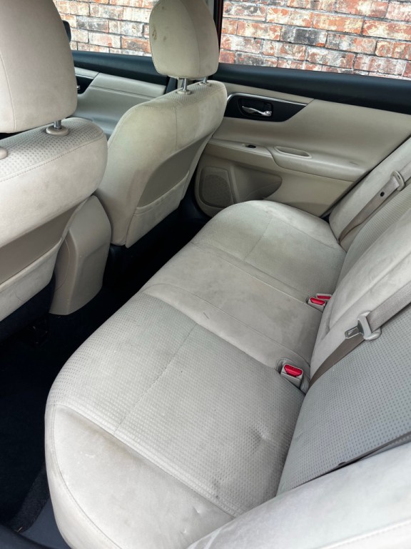 2015 Nissan Altima Image 15