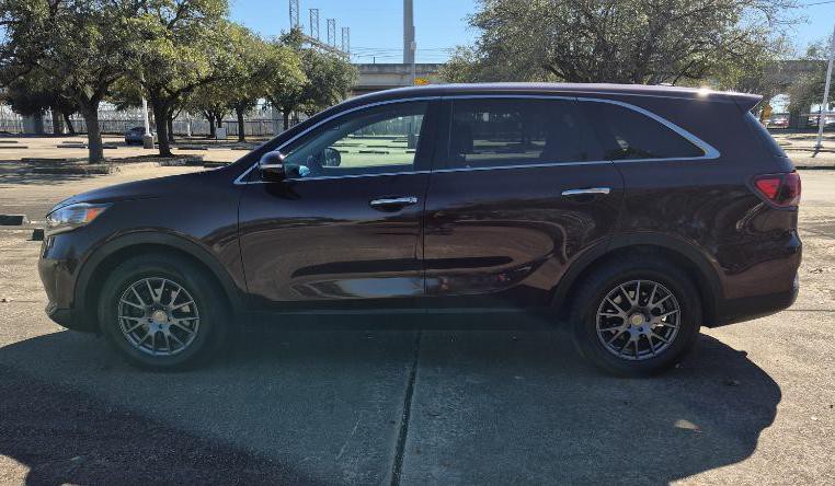 2019 Kia Sorento Image 2