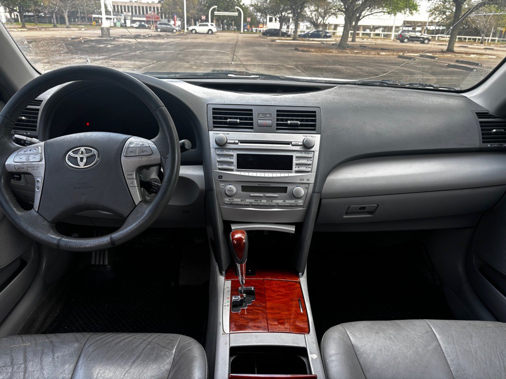 2011 Toyota Camry Image 9
