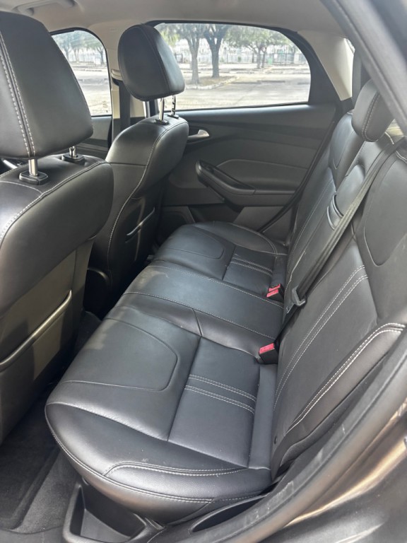 2013 Ford Focus Image 11