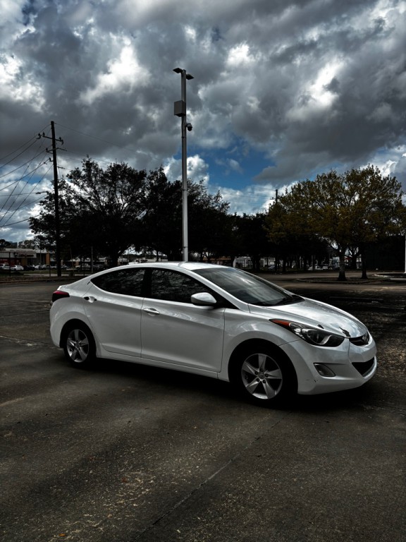 2012 Hyundai Elantra Image 3