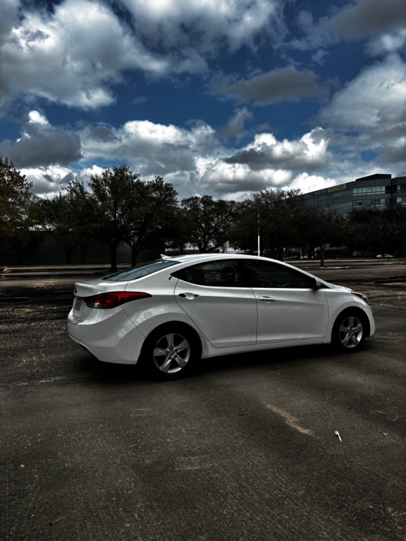 2012 Hyundai Elantra Image 5