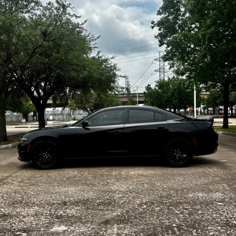 2017 Dodge Charger Image 8