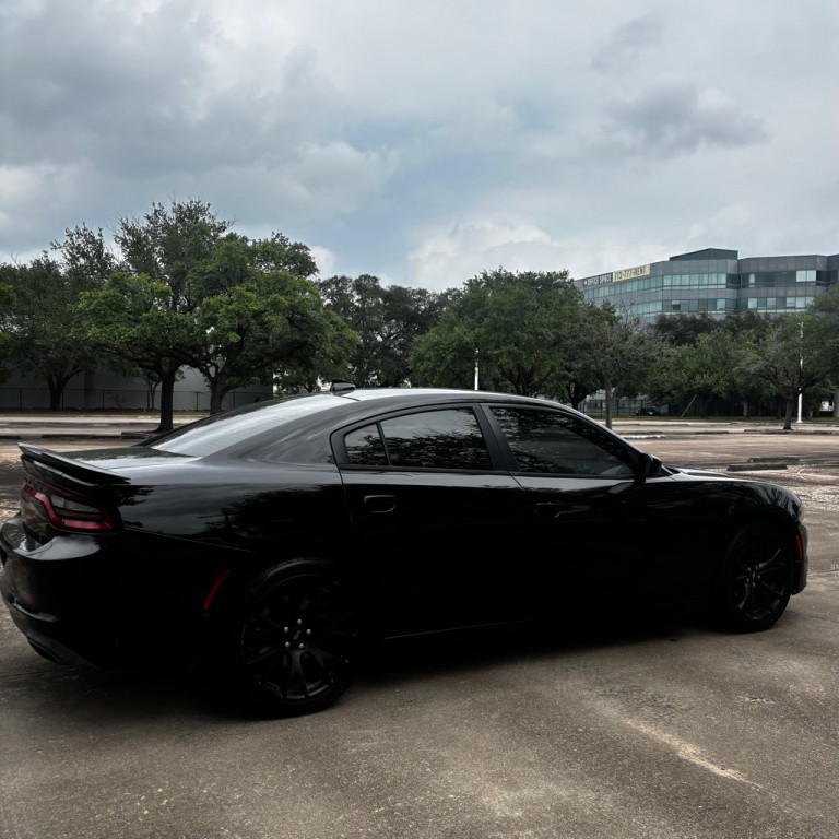 2017 Dodge Charger Image 11