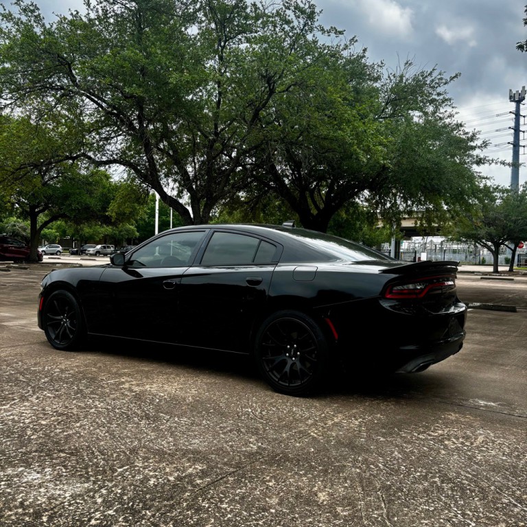 2017 Dodge Charger Image 12
