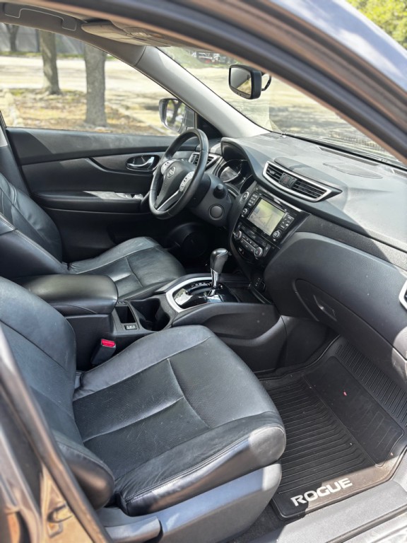 2015 Nissan Rogue Image 6