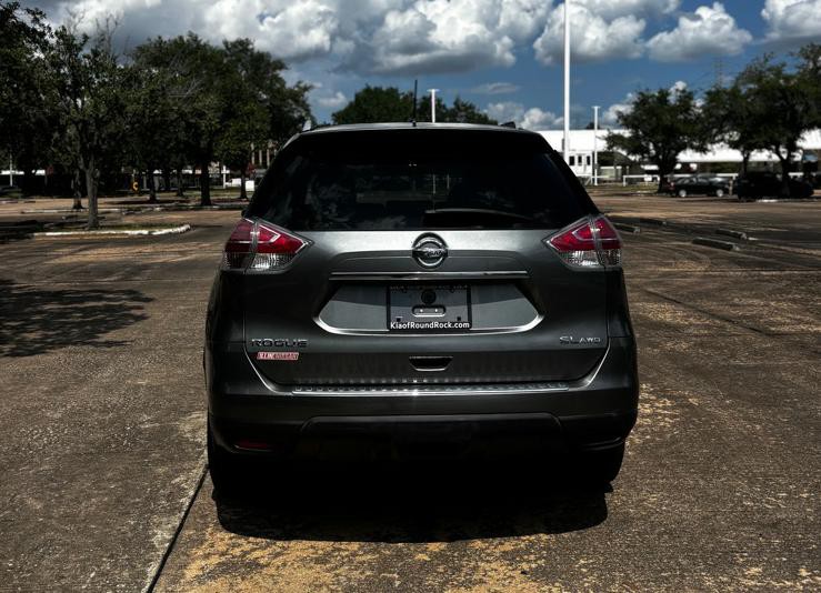2015 Nissan Rogue Image 9