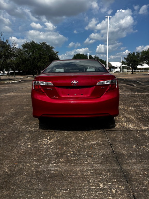 2012 Toyota Camry Image 3
