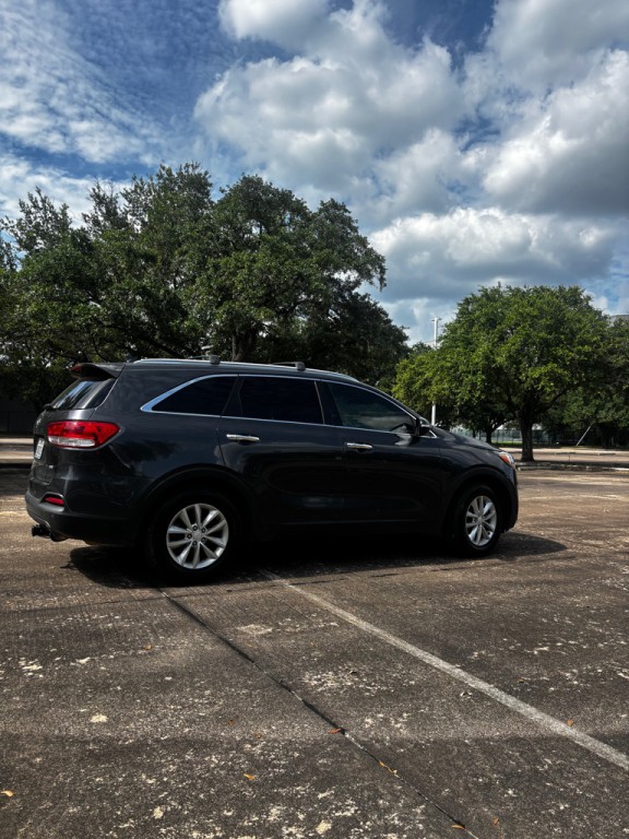 2016 Kia Sorento Image 6