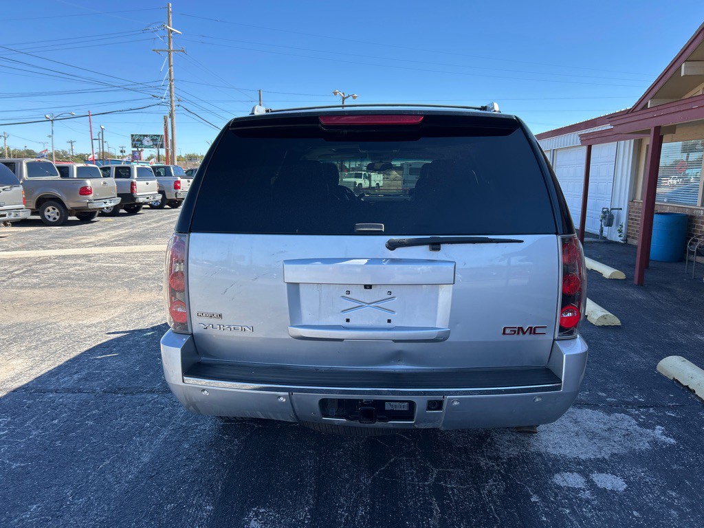 2012 GMC Yukon Image 8