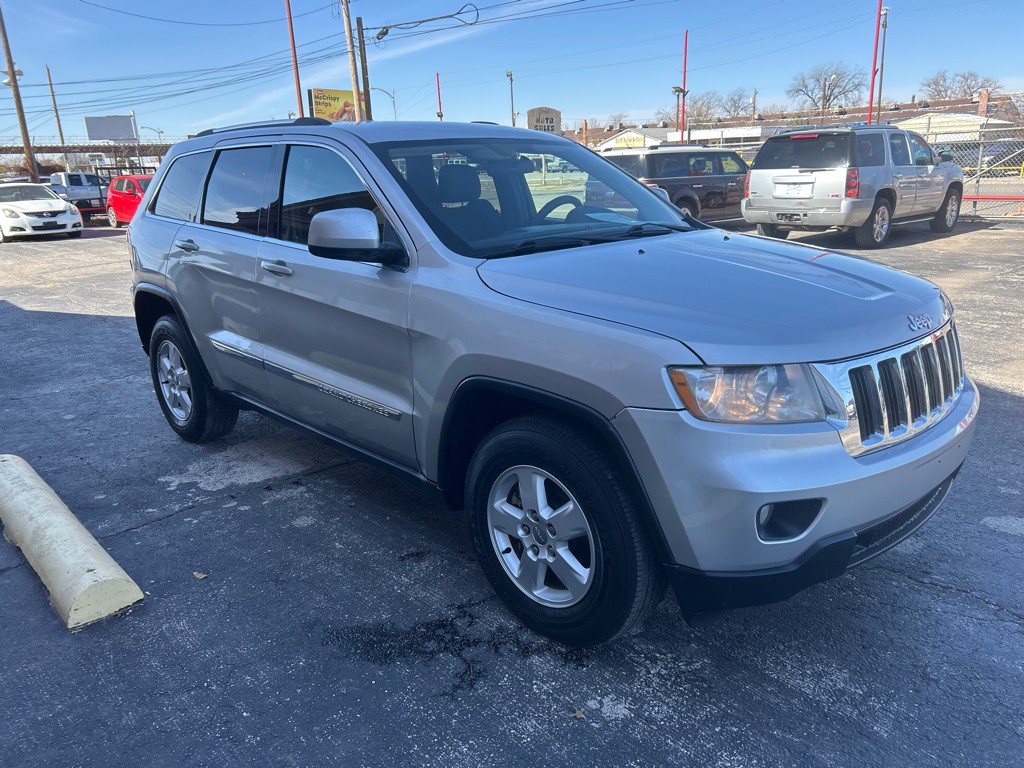2011 Jeep Grand Cherokee Image 11