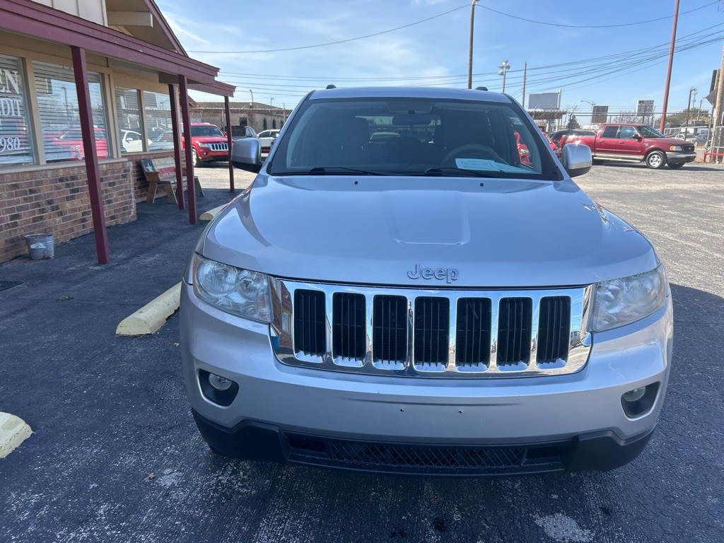 2011 Jeep Grand Cherokee Image 13