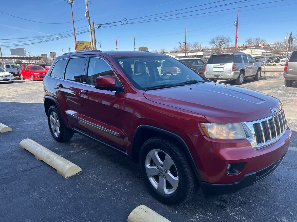 2011 Jeep Grand Cherokee Image 12