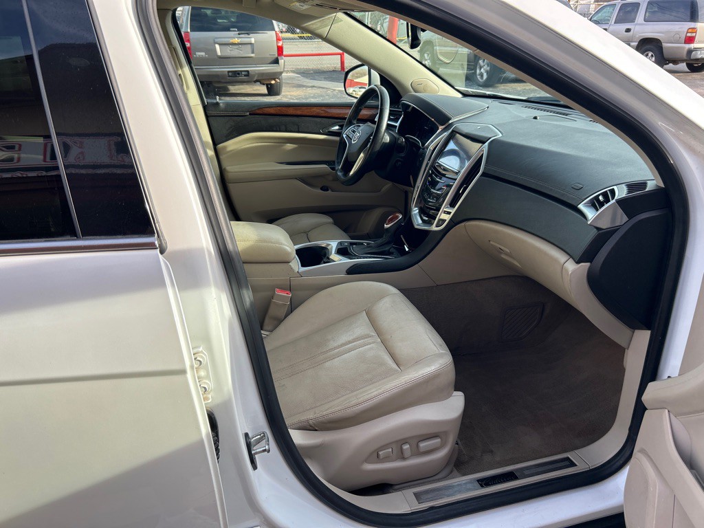 2013 Cadillac SRX Image 11