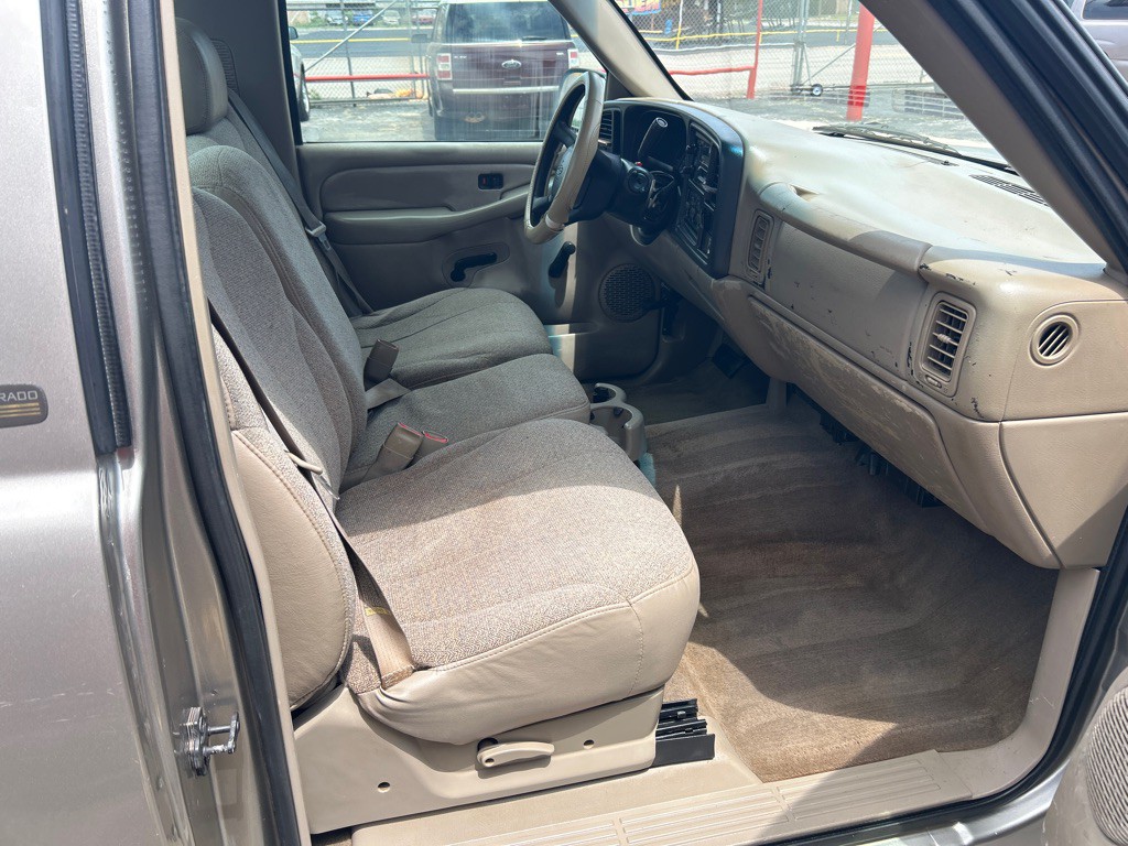 2001 Chevrolet Silverado 1500 Image 9