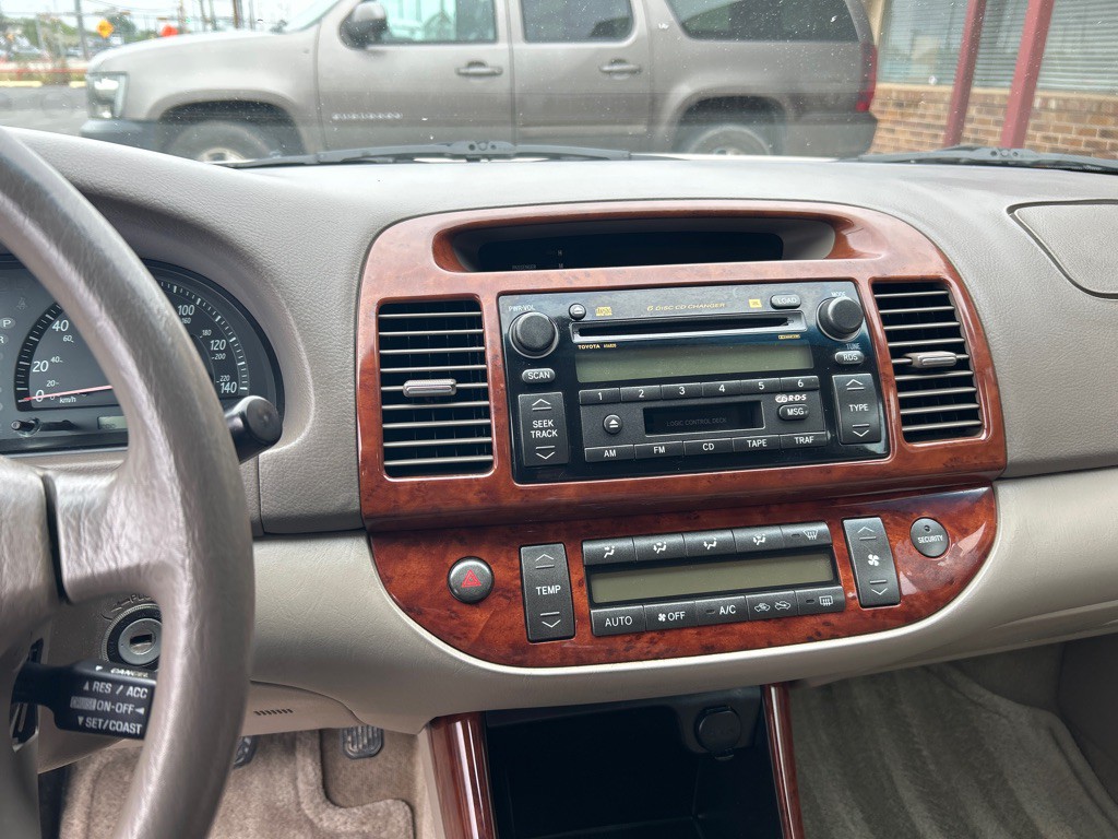 2002 Toyota Camry Image 4