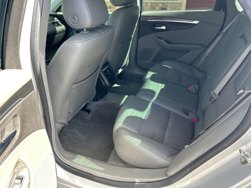 2015 Chevrolet Impala Image 5