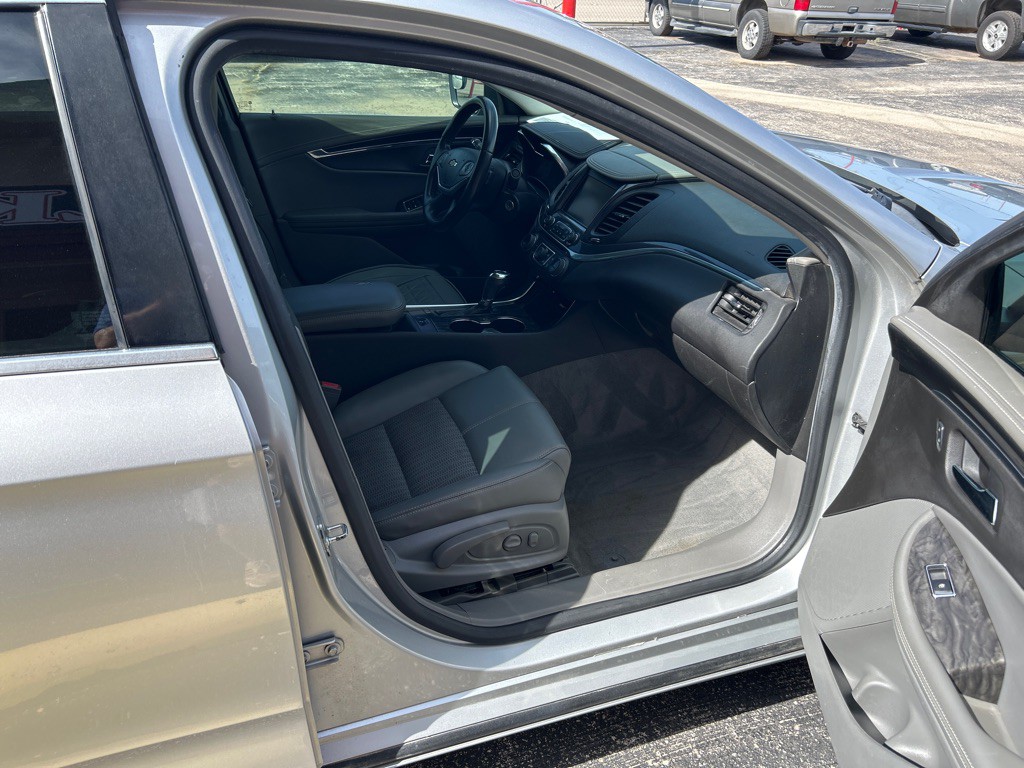 2015 Chevrolet Impala Image 11