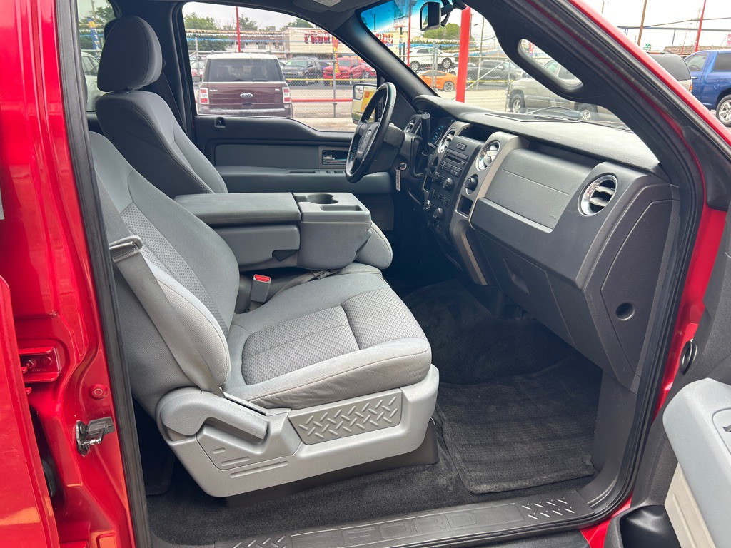 2011 Ford F-150 Image 11