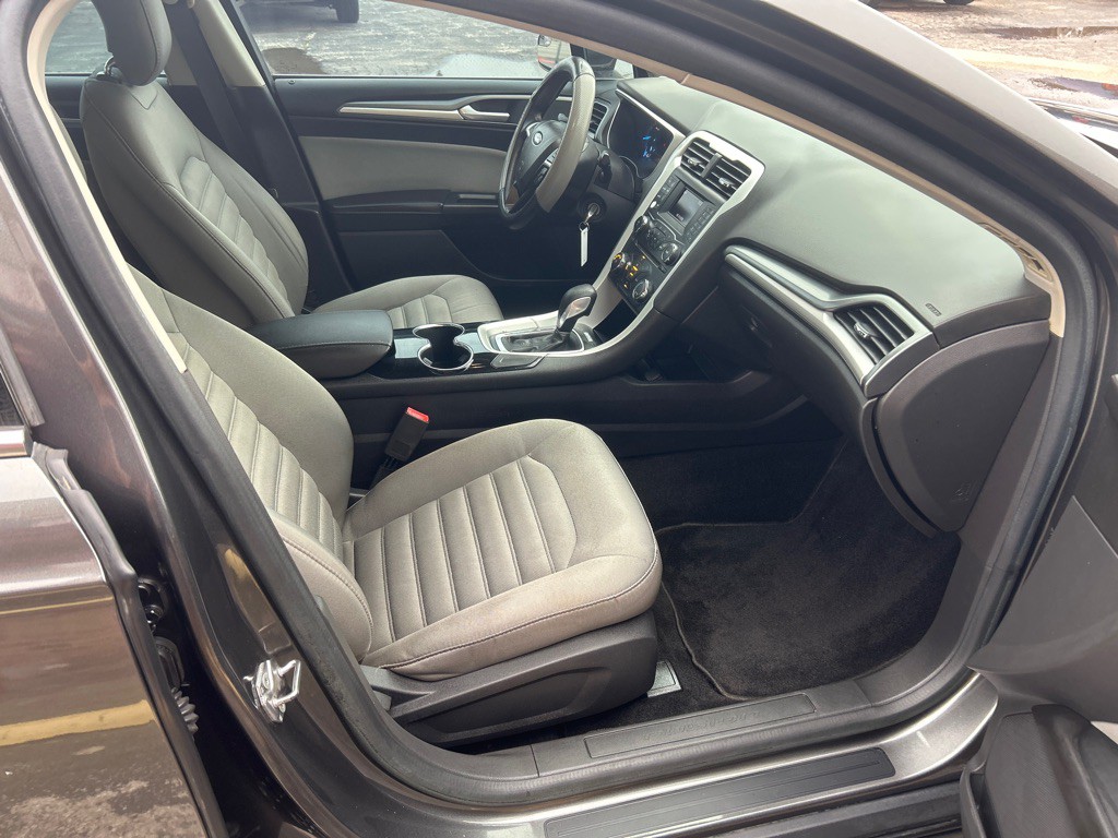 2015 Ford Fusion Image 11