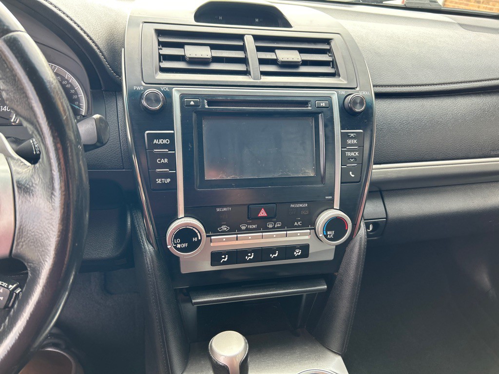 2014 Toyota Camry Image 3