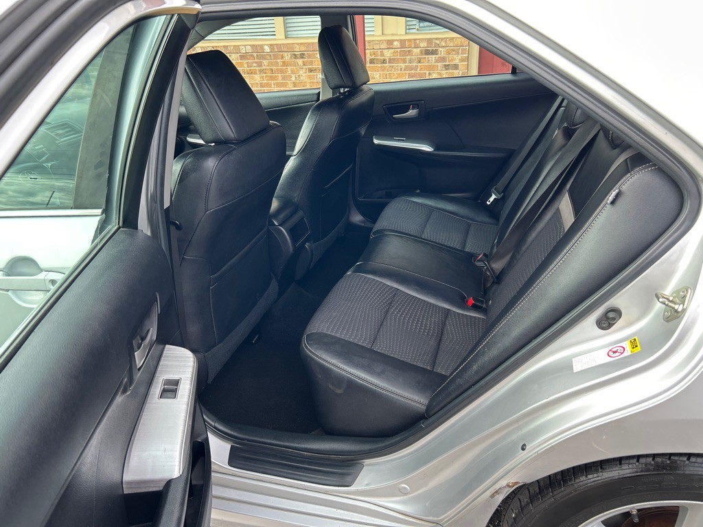 2014 Toyota Camry Image 4