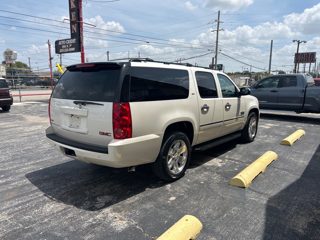 2012 GMC Yukon Image 10