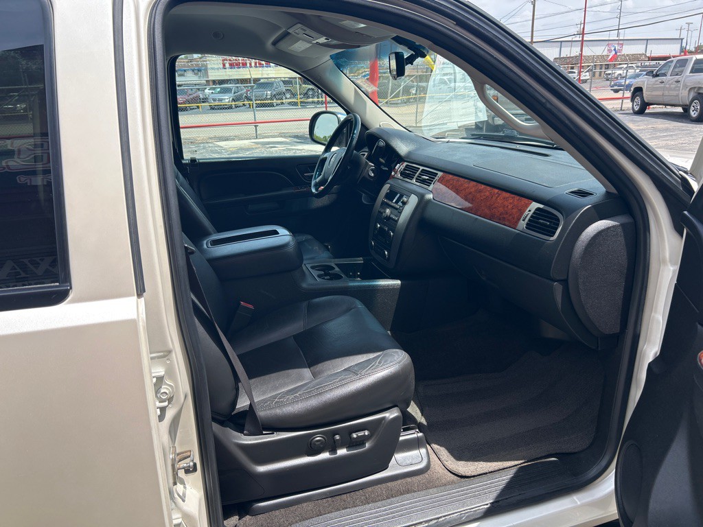2012 GMC Yukon Image 12