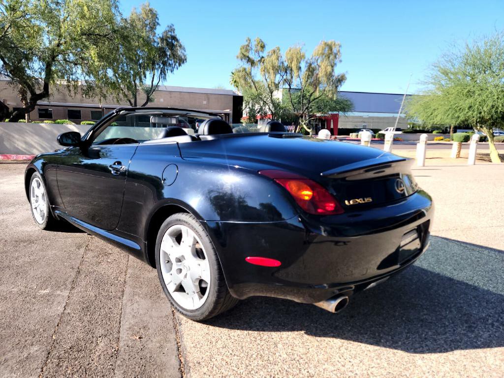 2004 Lexus SC 430 Image 4