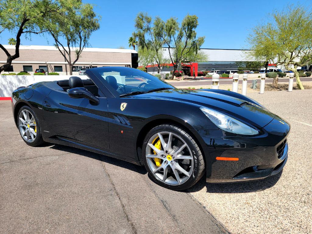 2011 Ferrari CALIFORNIA Image 31