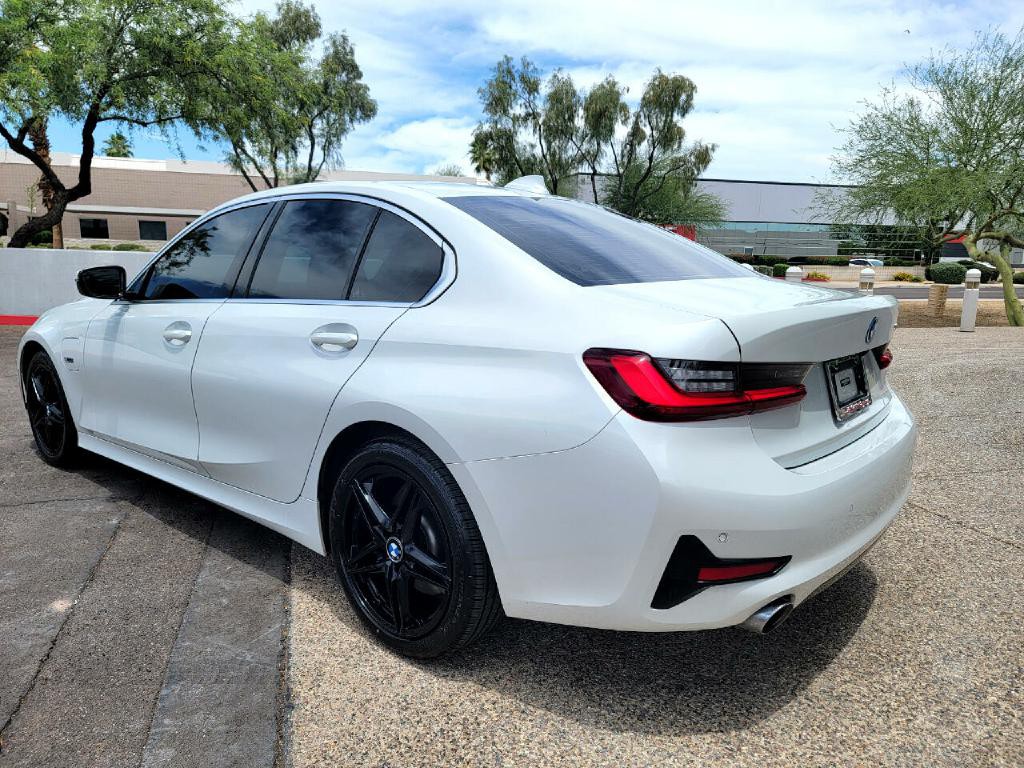 2022 BMW 3 Series Image 6